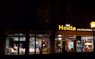 HEIDA interieur Rijswijk doosletters met LED