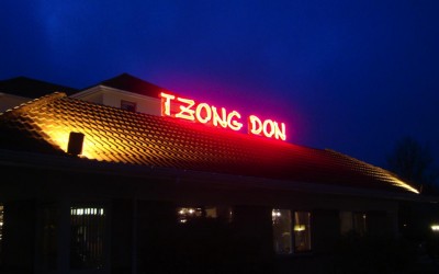 Neon lichtreclame TZONG DON
